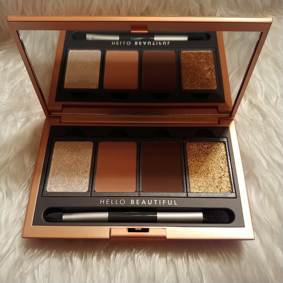 NEW Chella La Vie Neutral Eyeshadow Palette - Picture 2 of 13
